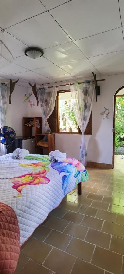 Cabinas Tito Cahuita Extérieur photo
