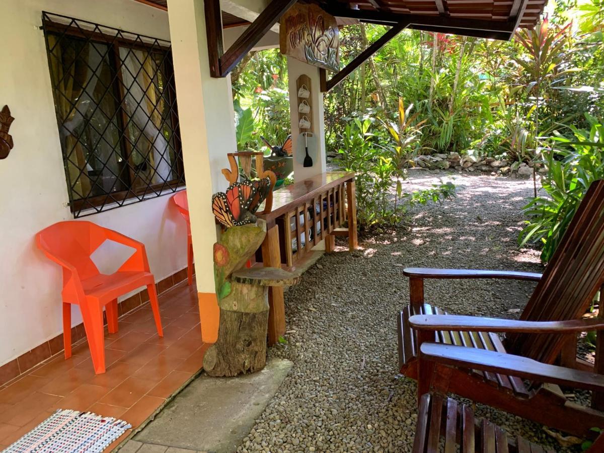 Cabinas Tito Cahuita Extérieur photo