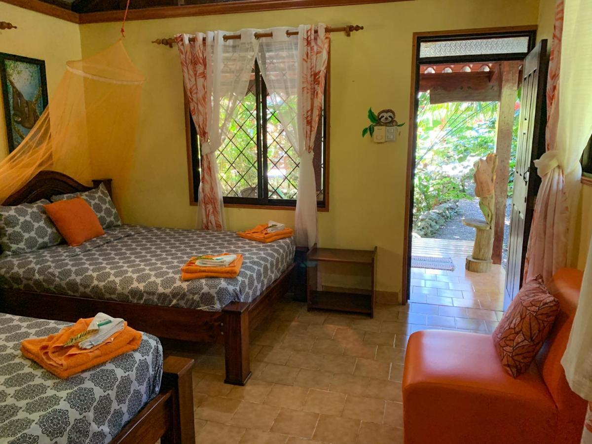 Cabinas Tito Cahuita Extérieur photo