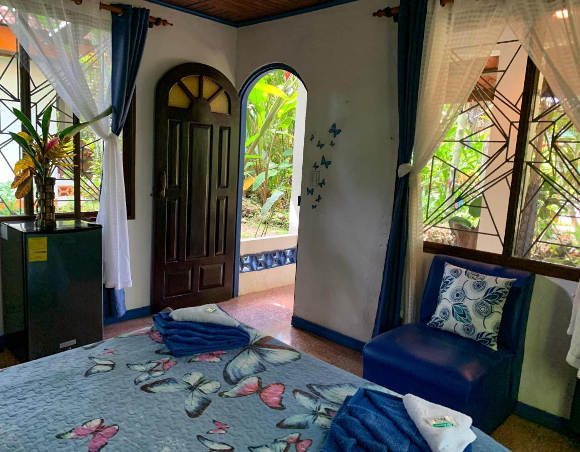 Cabinas Tito Cahuita Extérieur photo